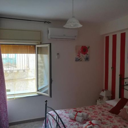 Cristian 'S House Villa Lascari Exterior photo